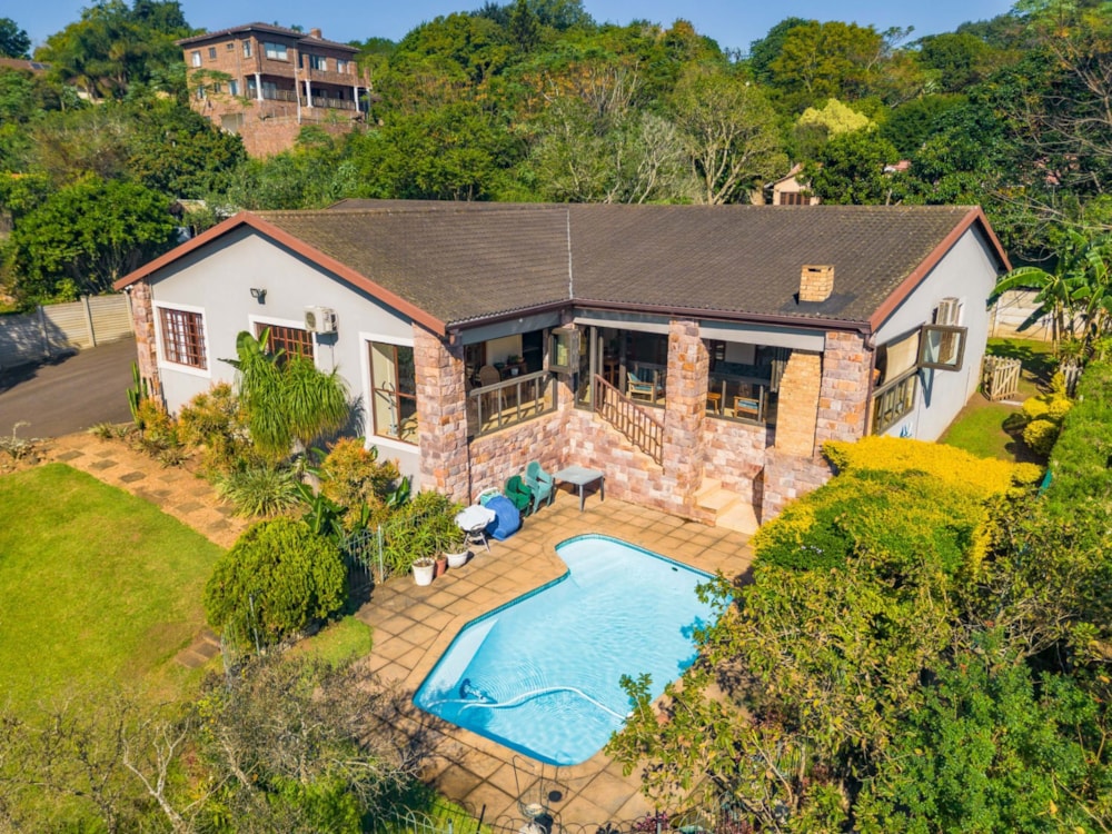 House for sale in Crestholme - 1KF1717073