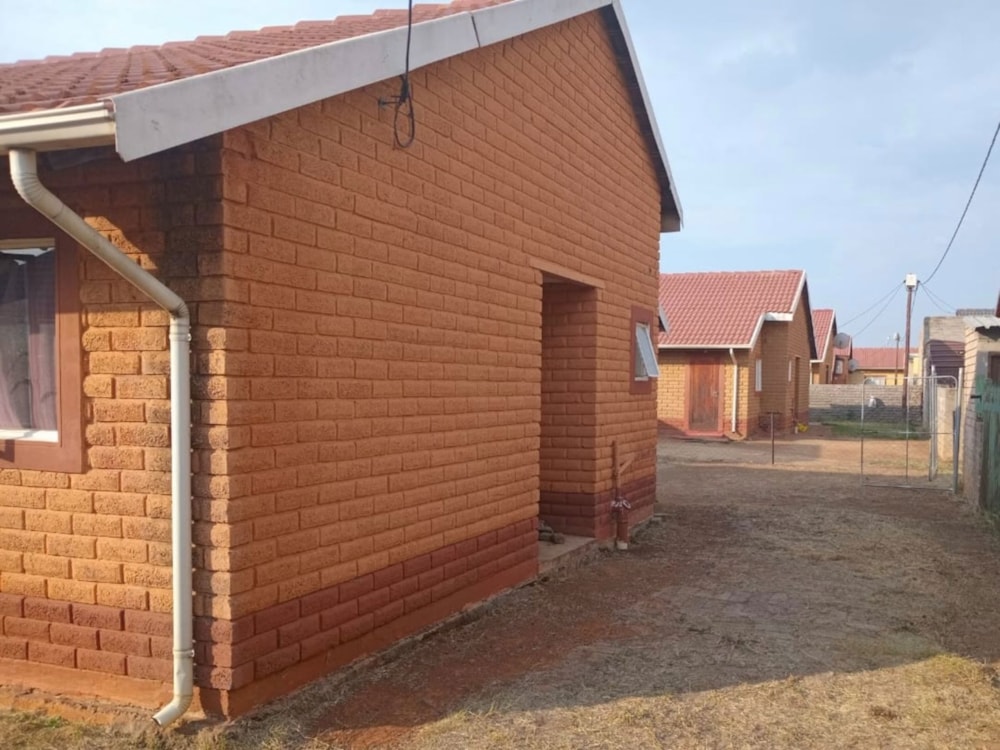 House for sale in Beverley Hills, Evaton - 1VT1717148 House for sale in Beverley Hills, Evaton - 1VT1717148