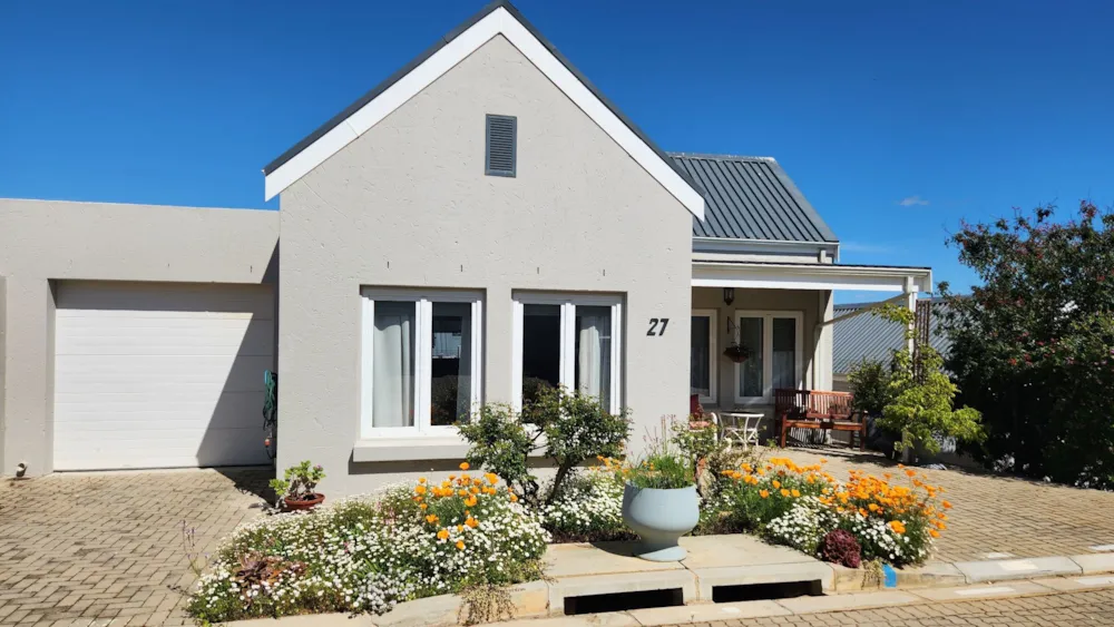 House let in Klipfontein A H - 1MS1717112 House let in Klipfontein A H - 1MS1717112