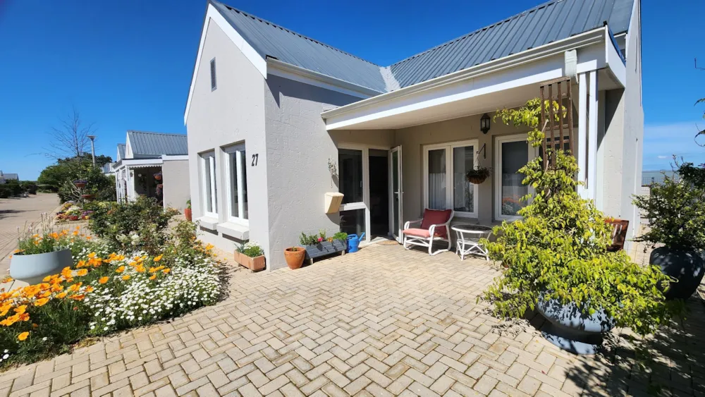 House let in Klipfontein A H - 1MS1717112 House let in Klipfontein A H - 1MS1717112