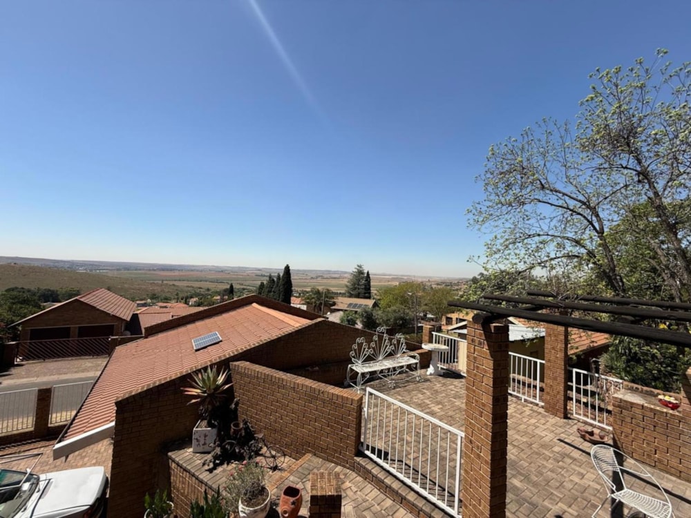 Multi-storey house for sale in Hoeveld Park - 1WD1717189