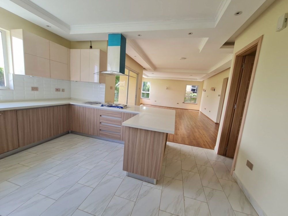 Townhouse for sale in Kiambu Road, Kenya - 3KE1717588 Townhouse for sale in Kiambu Road, Kenya - 3KE1717588