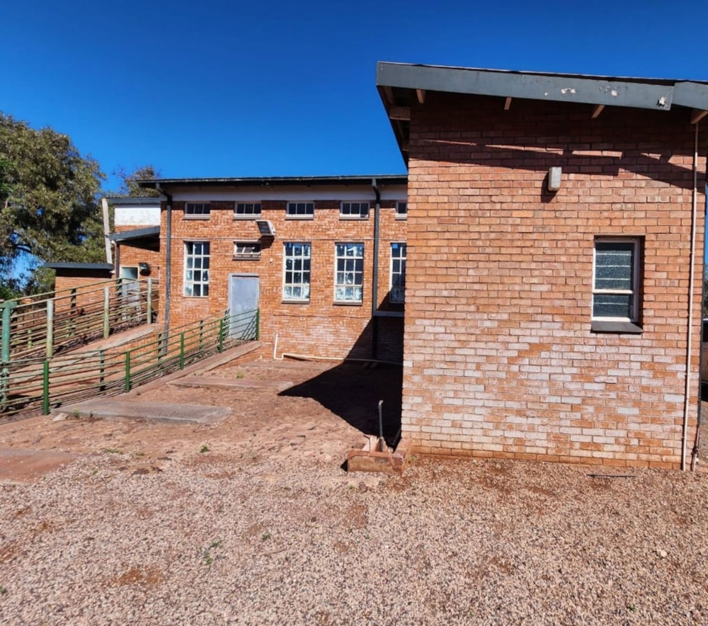 Commercial business for sale in Postmasburg - 1RN1717261 Commercial business for sale in Postmasburg - 1RN1717261