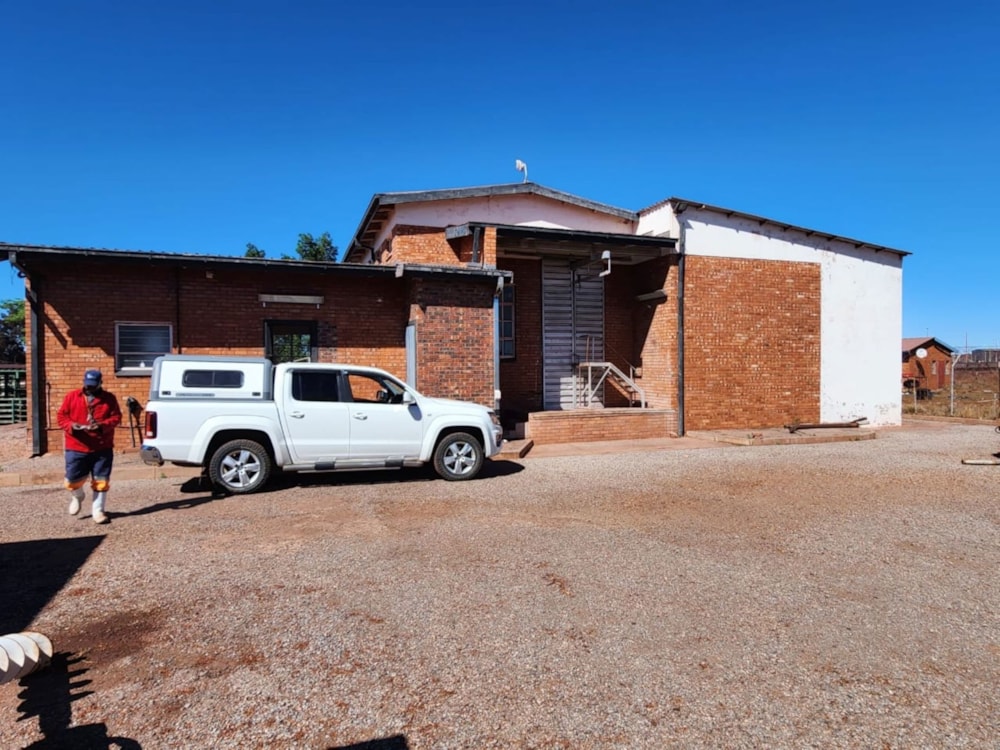 Commercial business for sale in Postmasburg - 1RN1717261 Commercial business for sale in Postmasburg - 1RN1717261