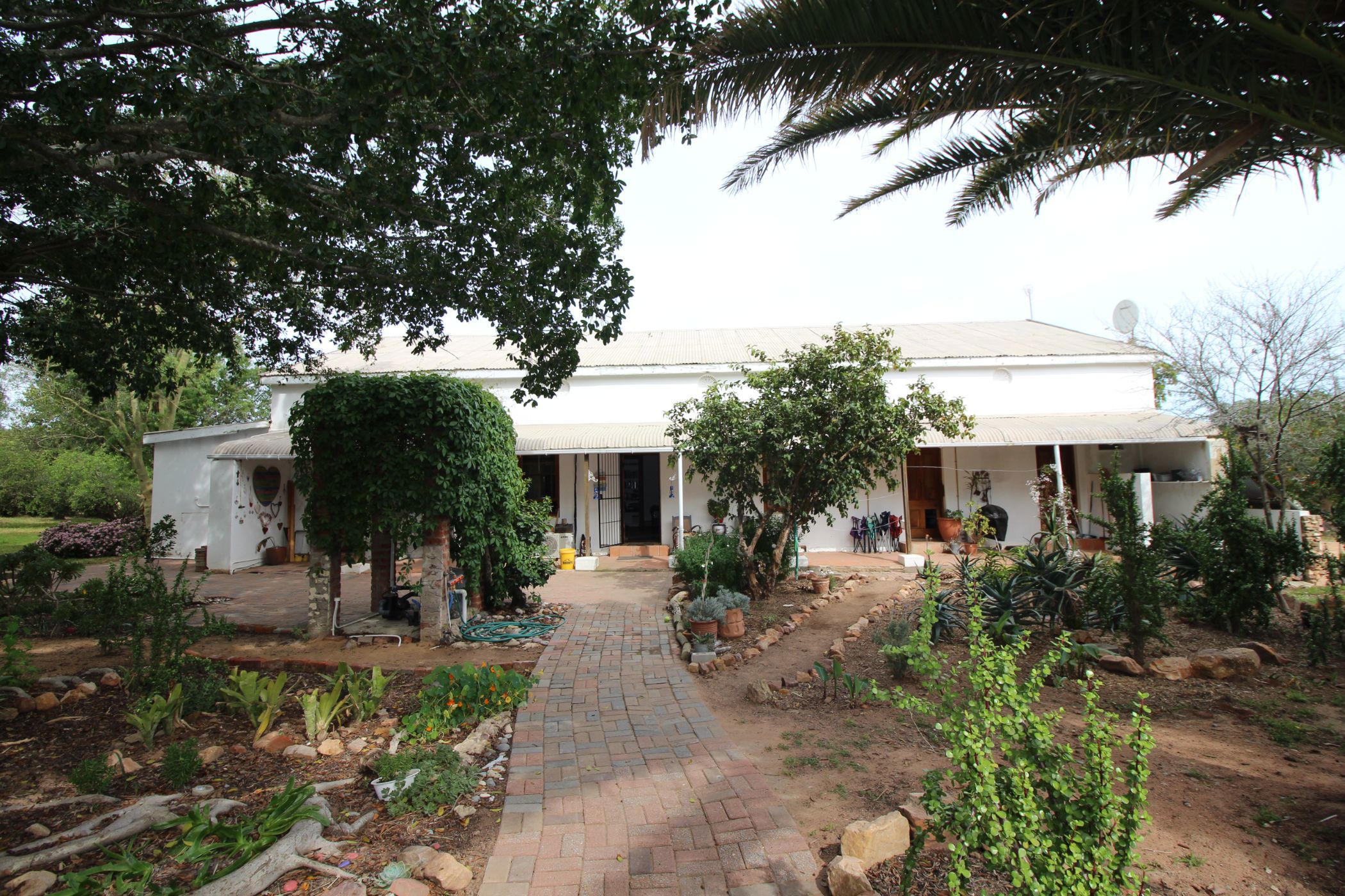 House for sale in Aurora, West Coast - LA1717278