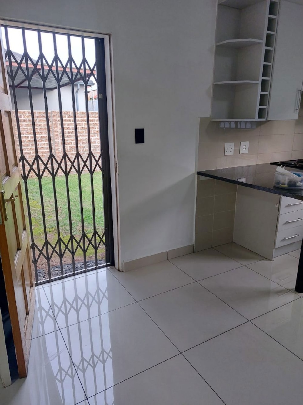 Townhouse to rent in Parkrand - ENL1717330 Townhouse to rent in Parkrand - ENL1717330