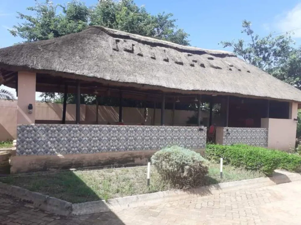 Hotel for sale in Chalala, Zambia - 3ZA1718362