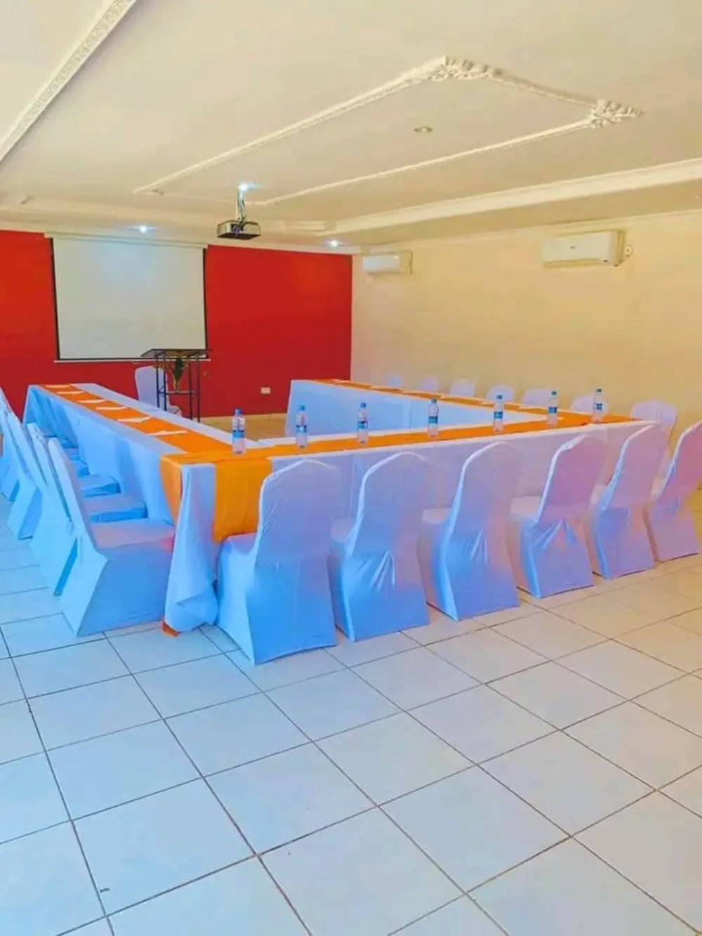 Hotel for sale in Chalala, Zambia - 3ZA1718362
