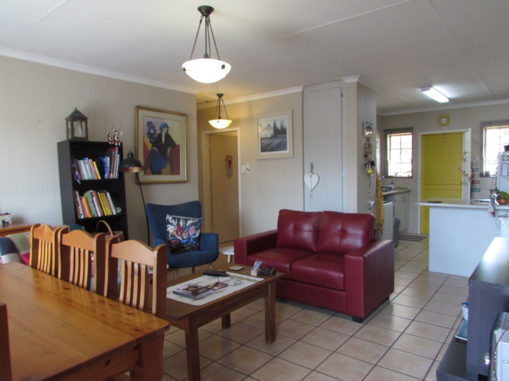 Townhouse for sale in Clubview - CN1717341