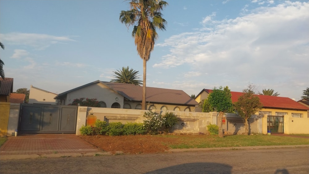 House for sale in Leondale - BOK1719807 House for sale in Leondale - BOK1719807