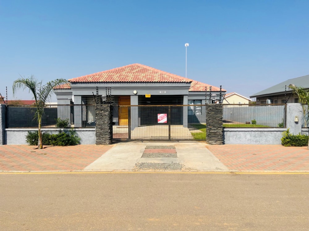 House for sale in Central District, Botswana - 3BO1717352