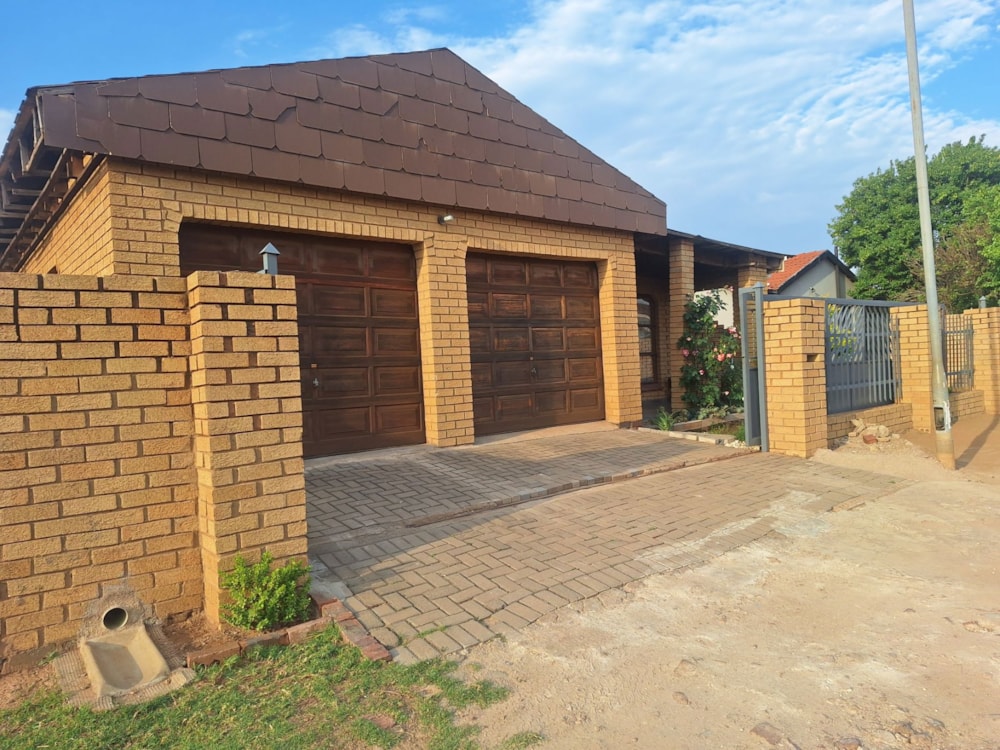 House for sale in Mamelodi - PTM1718473
