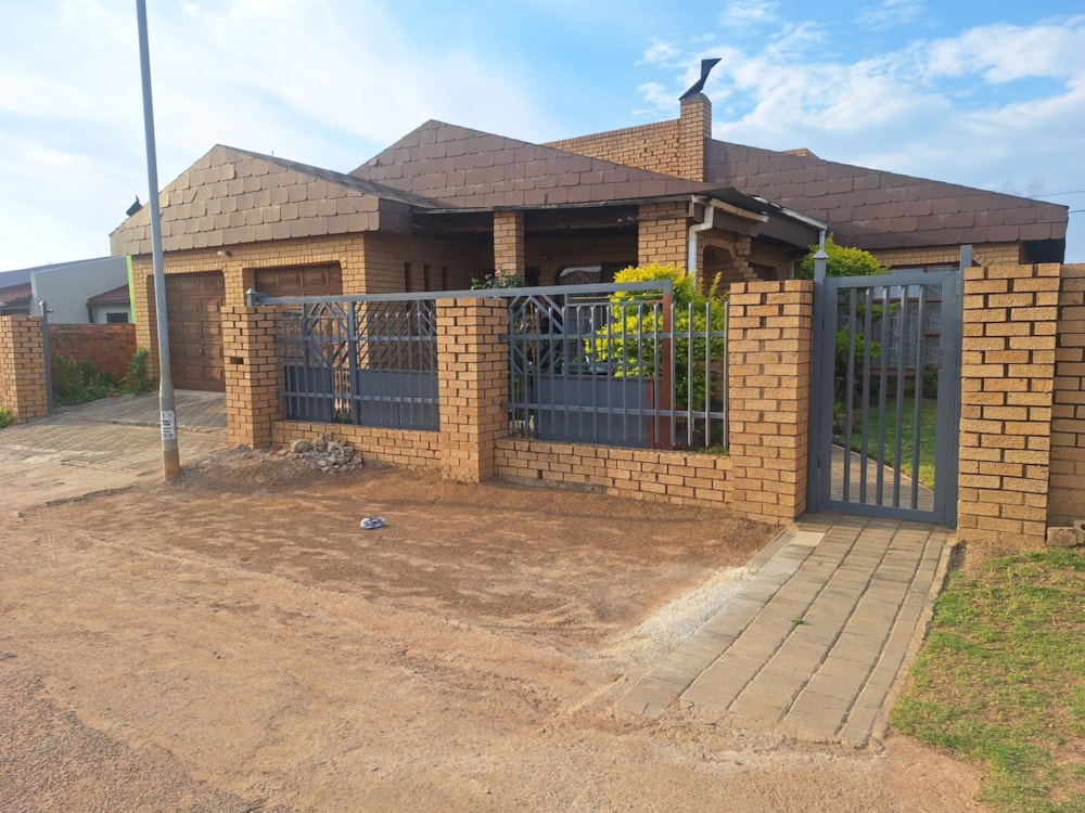 House for sale in Mamelodi - PTM1718473