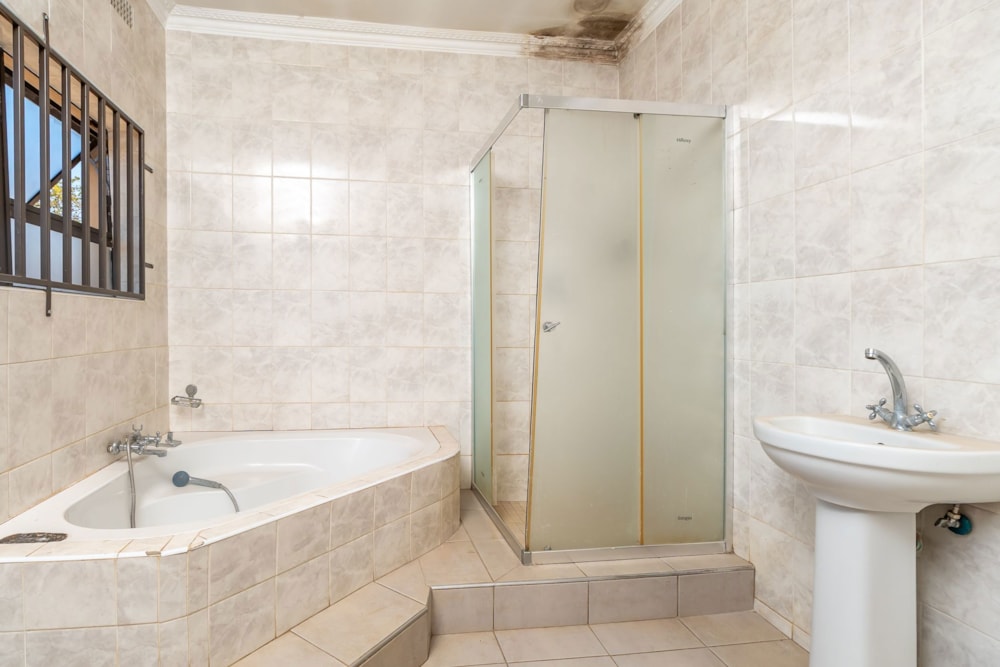 House for sale in Westgate, Harare West, Zimbabwe - 3ZB1717374