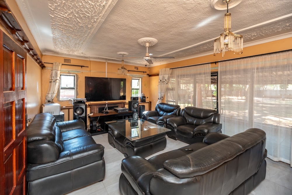 House for sale in Greendale, Zimbabwe - 3ZB1717382 House for sale in Greendale, Zimbabwe - 3ZB1717382