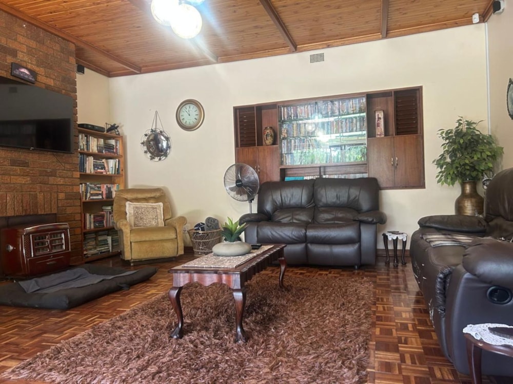 House for sale in Jim Fouche Park - 1WM1717401 House for sale in Jim Fouche Park - 1WM1717401