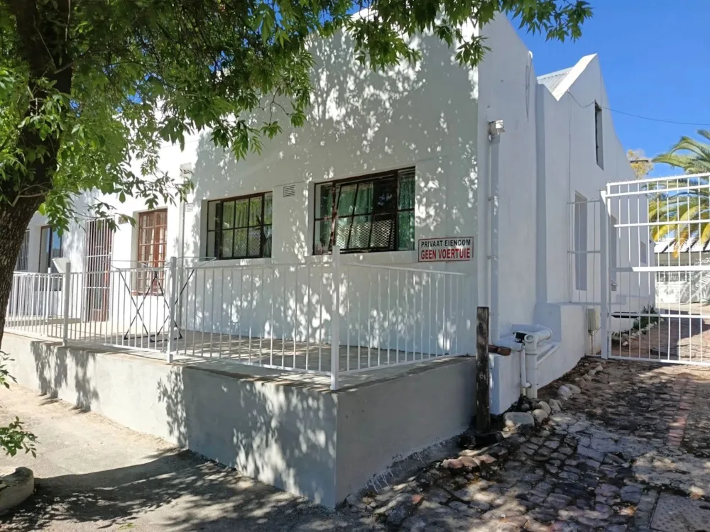 Cluster for sale in Oudtshoorn North - 1OU1718136 Cluster for sale in Oudtshoorn North - 1OU1718136