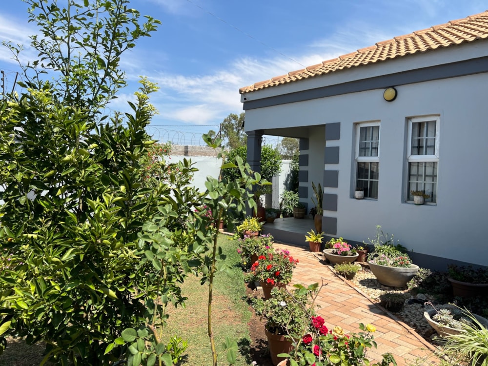 House for sale in Block 6, Botswana - 3BO1717474 House for sale in Block 6, Botswana - 3BO1717474