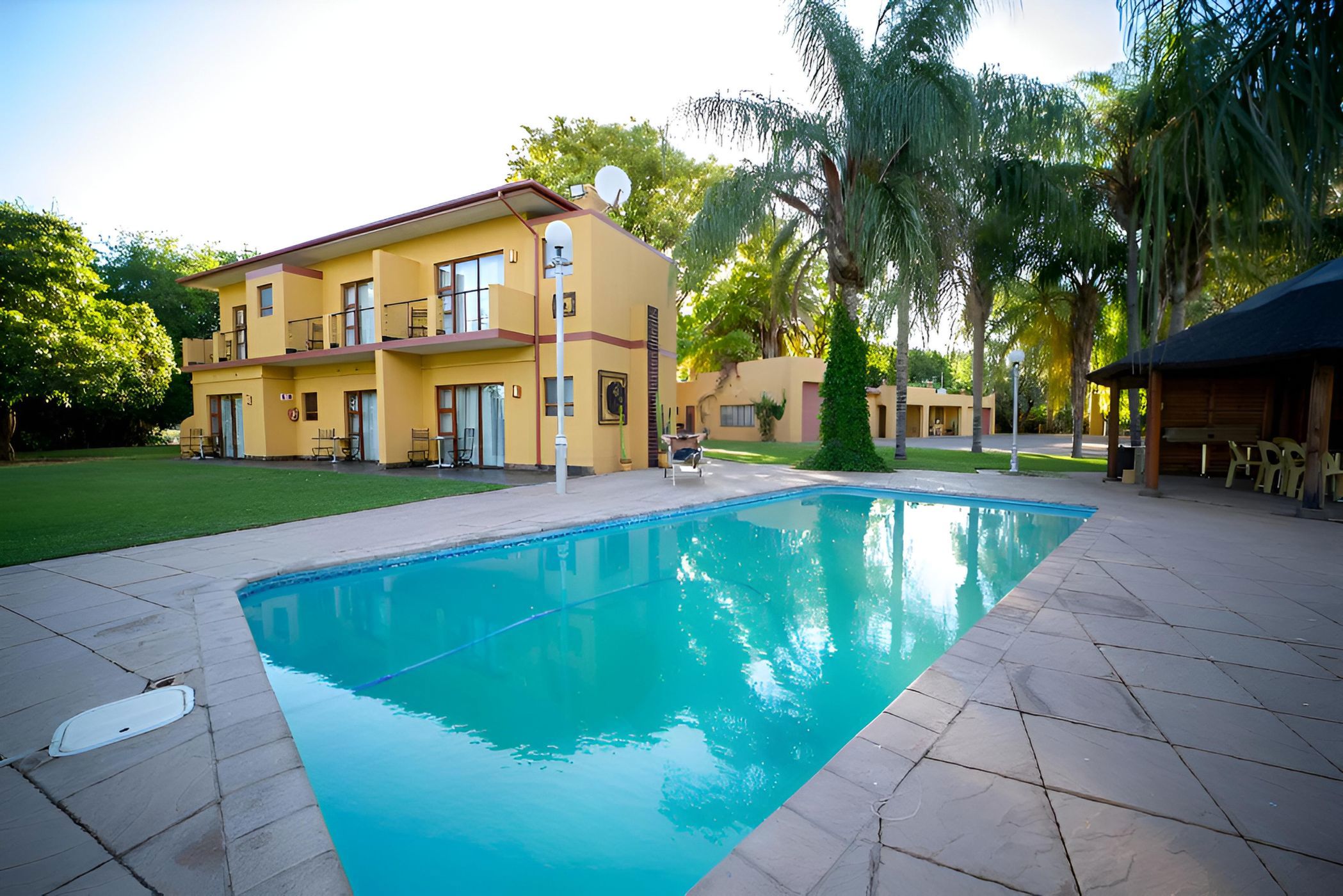 Guesthouse for sale in Middelpos - 1KAH1717525