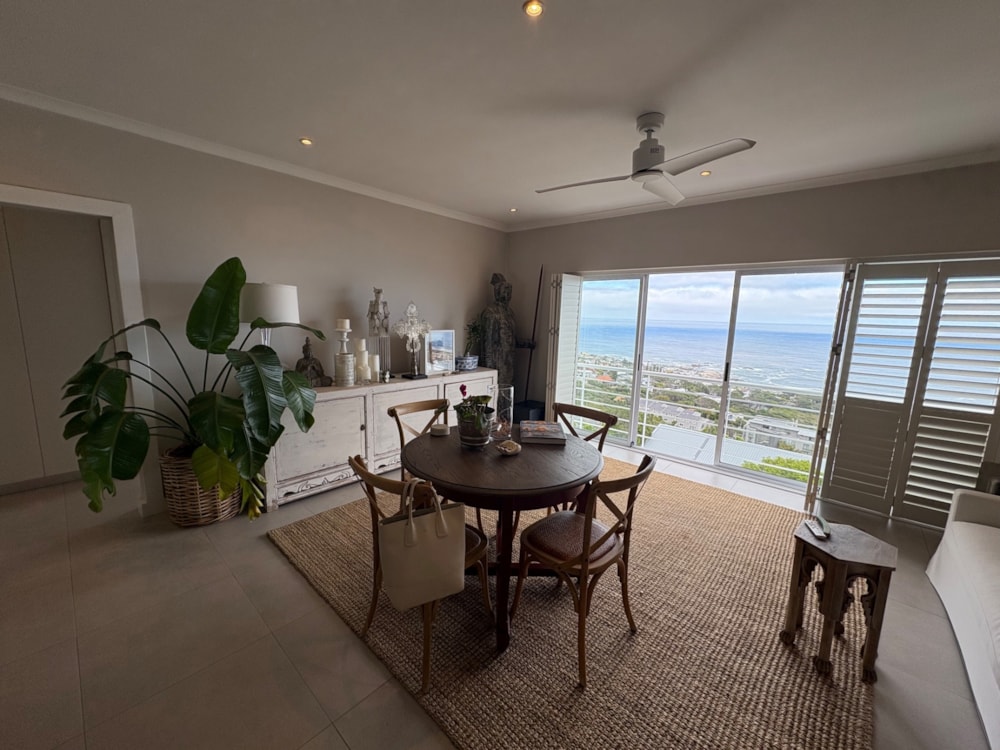 Apartment to rent in Camps Bay - BYL1717605 Apartment to rent in Camps Bay - BYL1717605
