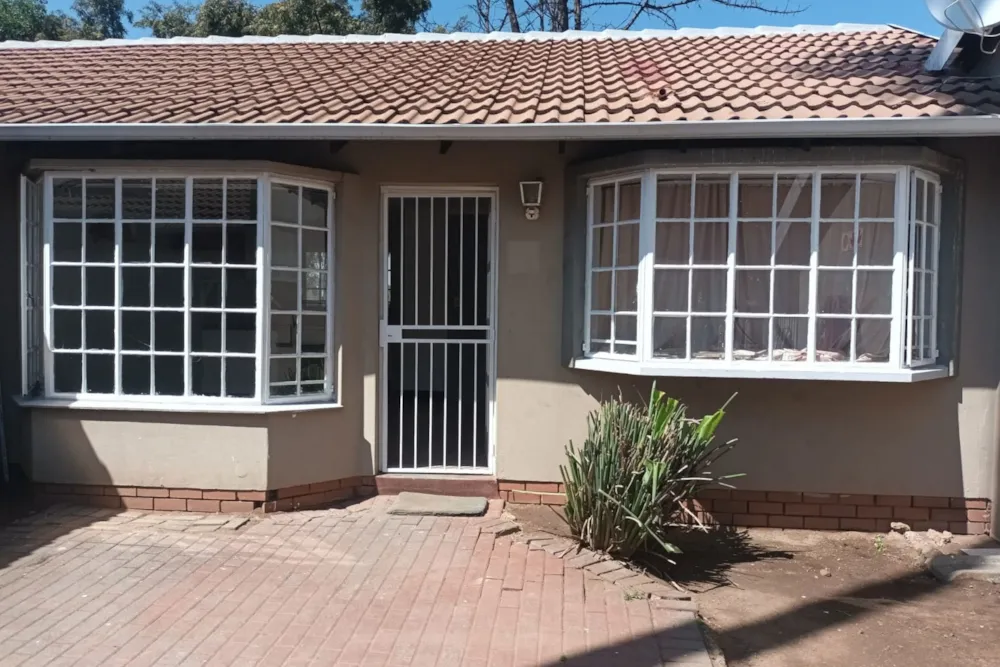Townhouse let in Dalpark - 1BJ1752945 Townhouse let in Dalpark - 1BJ1752945