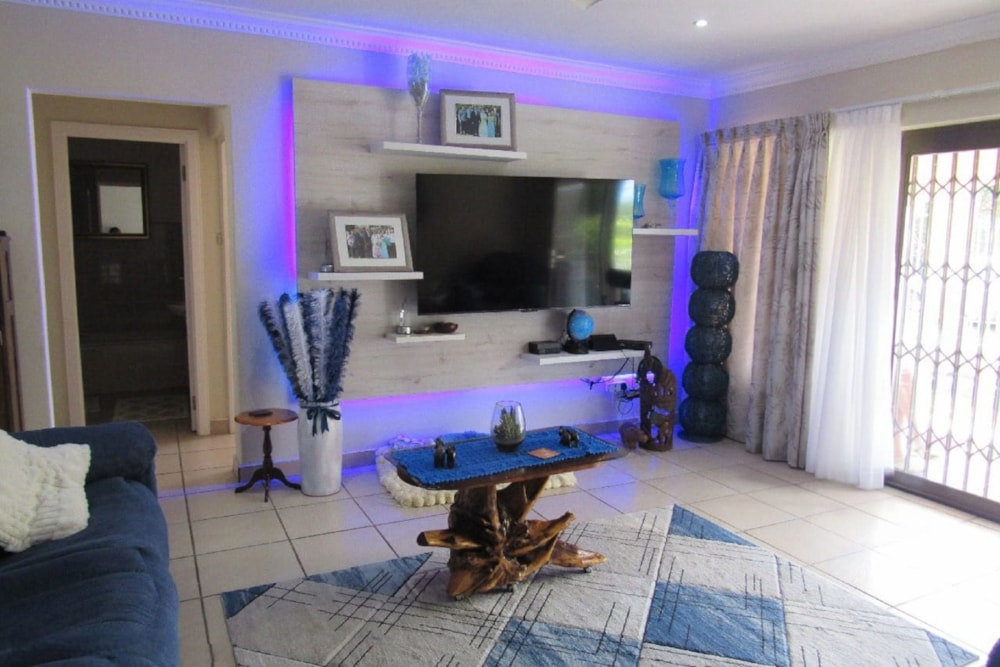 House for sale in Uvongo - 1PSH1718701