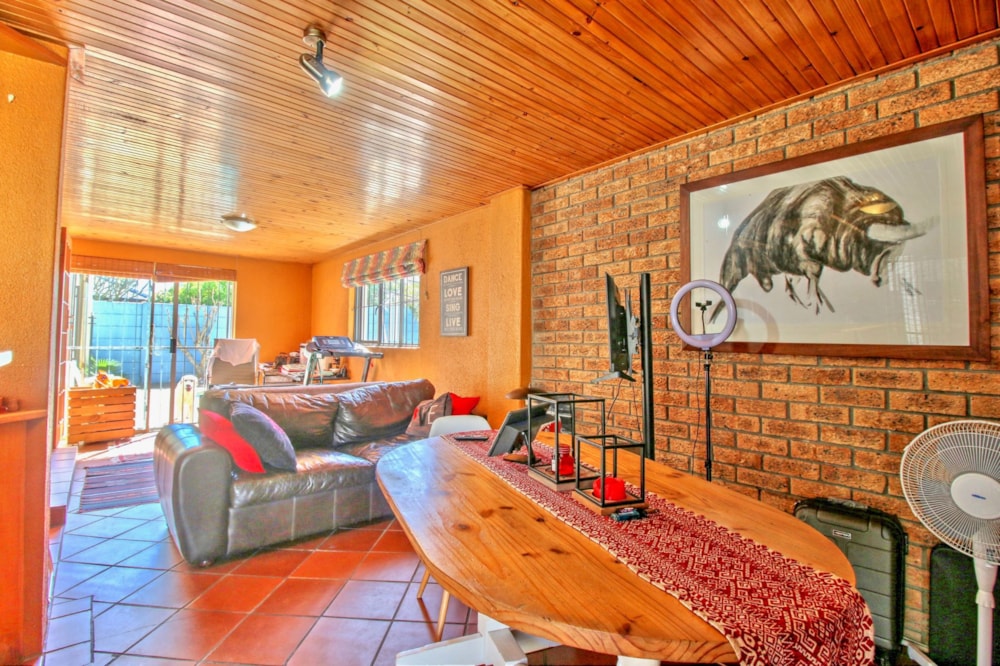 House to rent in Plattekloof Glen - 1PLA1717596 House to rent in Plattekloof Glen - 1PLA1717596