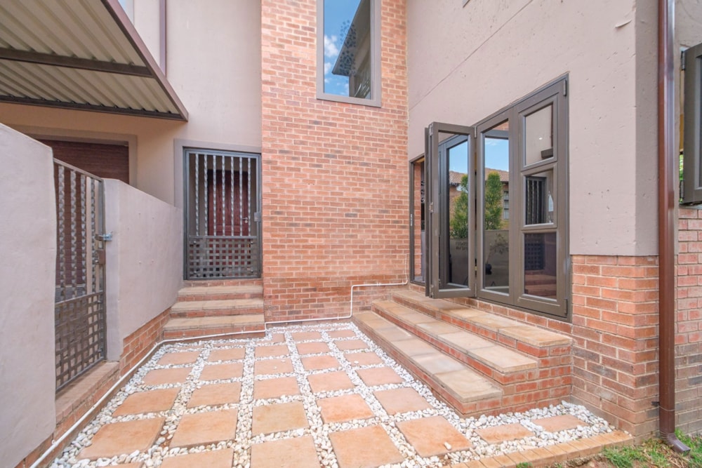 House for sale in Ruimsig Country Estate - RAN1733349 House for sale in Ruimsig Country Estate - RAN1733349