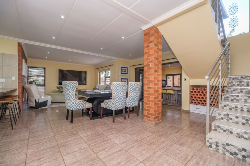 House for sale in Ruimsig Country Estate - RAN1717726 House for sale in Ruimsig Country Estate - RAN1717726