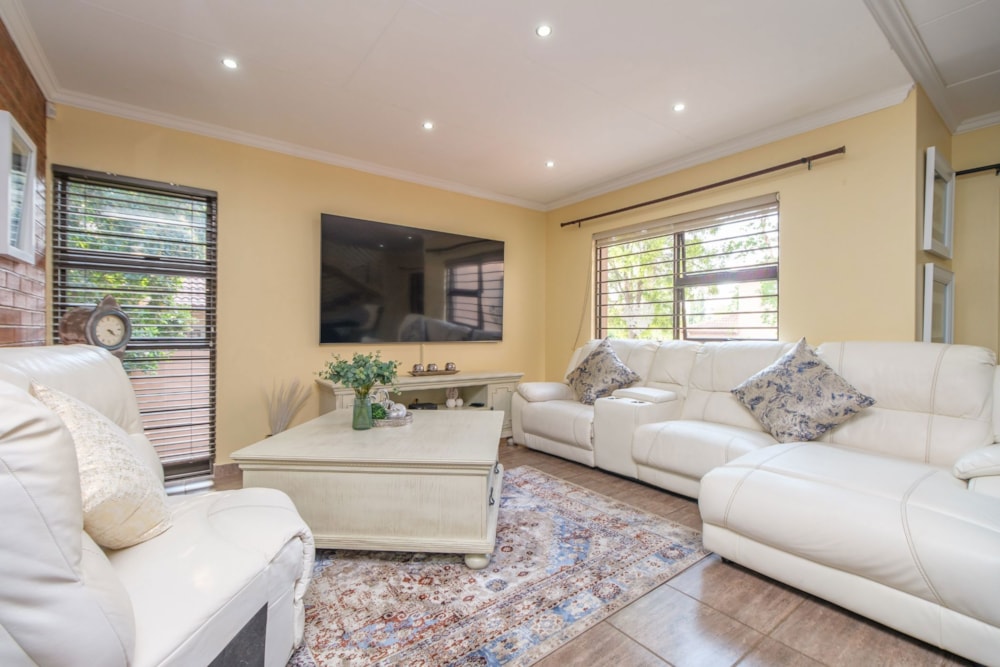 House for sale in Krugersdorp (Mogale City) - RAN1717726 House for sale in Krugersdorp (Mogale City) - RAN1717726