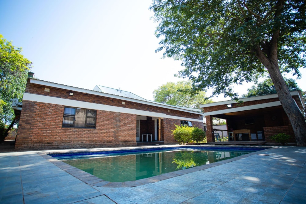 House for sale in Victoria Falls, Zimbabwe - 3ZB1717643