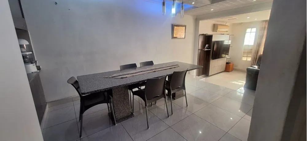 House for sale in Phoenix, KwaZulu-Natal - 1DA1717649 House for sale in Phoenix, KwaZulu-Natal - 1DA1717649