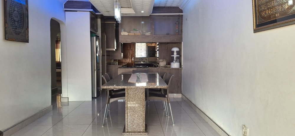 House for sale in Phoenix, KwaZulu-Natal - 1DA1717649 House for sale in Phoenix, KwaZulu-Natal - 1DA1717649