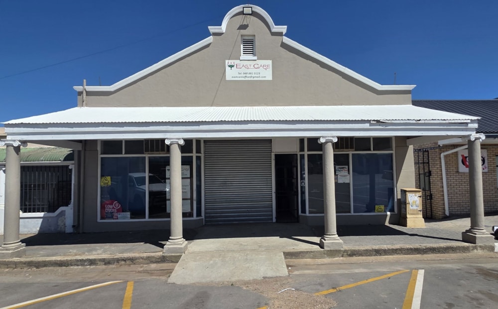 Commercial Building for sale in Cradock - 1KK1717823 Commercial Building for sale in Cradock - 1KK1717823