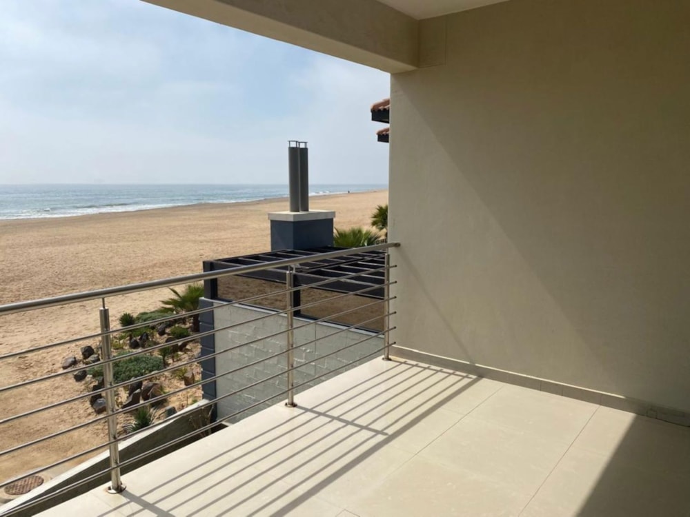 Beachfront villa for sale in Long Beach, Namibia - 3NM1718120