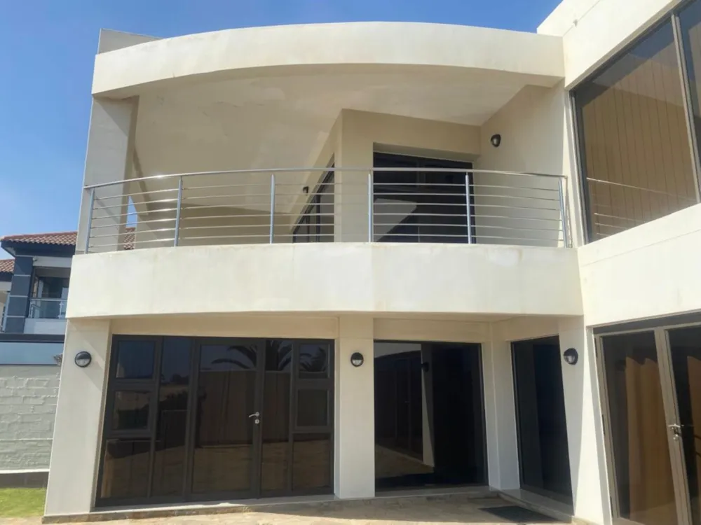 Beachfront villa for sale in Long Beach, Namibia - 3NM1718120 Beachfront villa for sale in Long Beach, Namibia - 3NM1718120