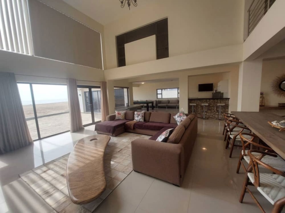 Beachfront villa for sale in Langstrand, Namibia - 3NM1718120 Beachfront villa for sale in Langstrand, Namibia - 3NM1718120