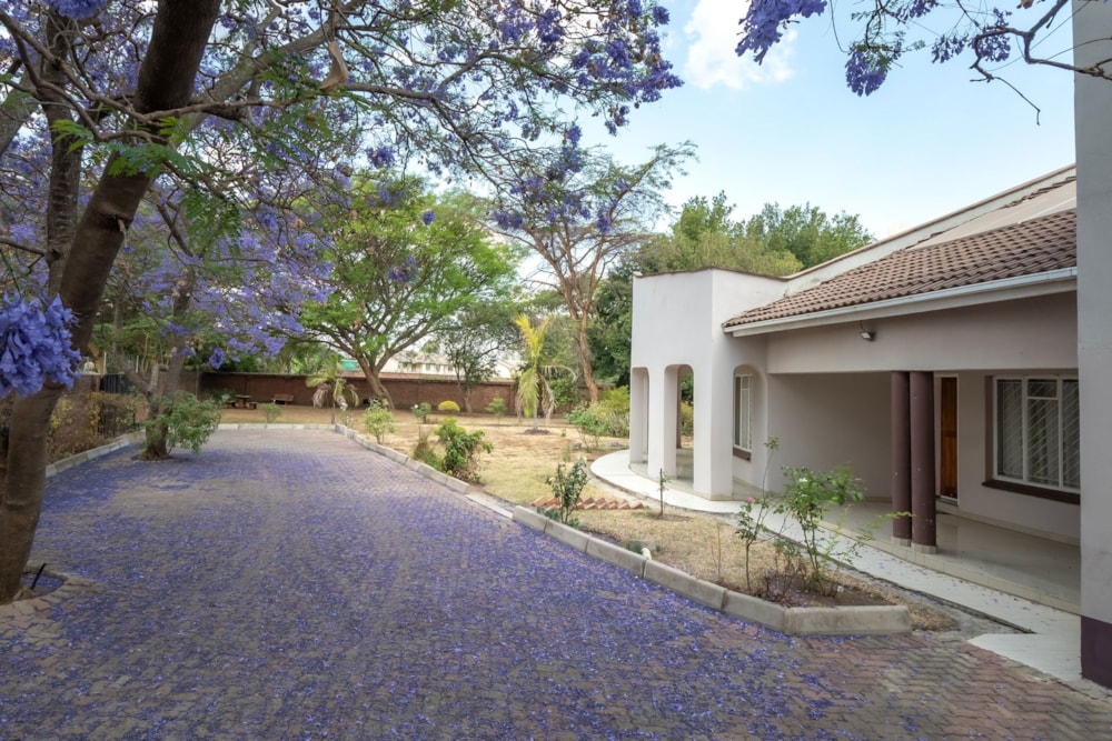 House for sale in Avonlea, Zimbabwe - 3ZB1717782 House for sale in Avonlea, Zimbabwe - 3ZB1717782