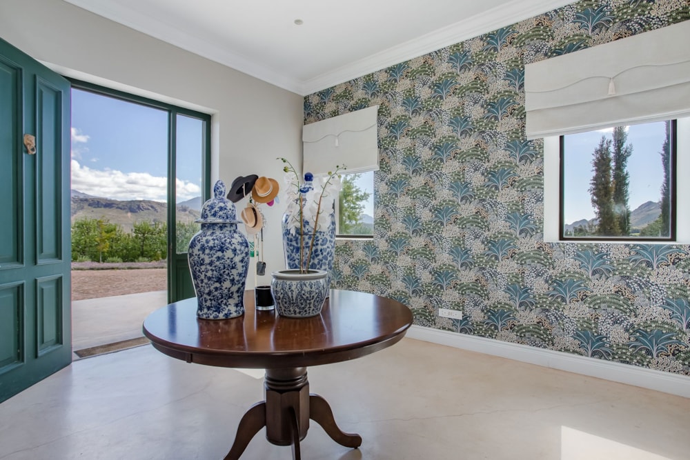 Double-storey house to rent in Franschhoek - FWL1718356 Double-storey house to rent in Franschhoek - FWL1718356