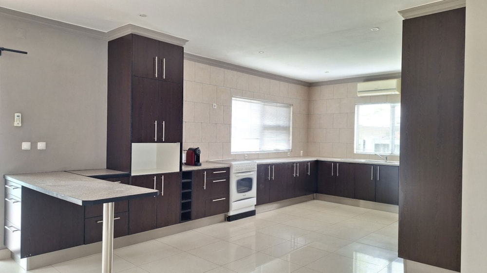 House for sale in Matola Rio, Mozambique - 3MQ1719829