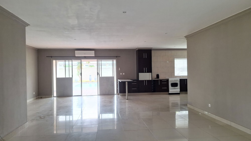 House for sale in Matola Rio, Mozambique - 3MQ1719829