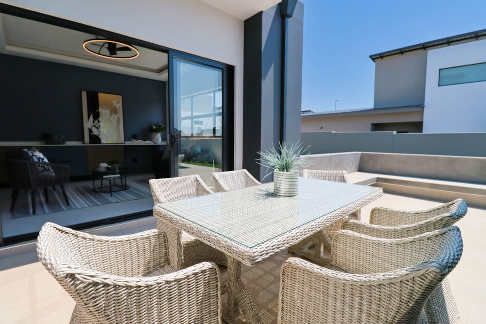 Security estate home for sale in Fountainbrook Estate - CN1717807