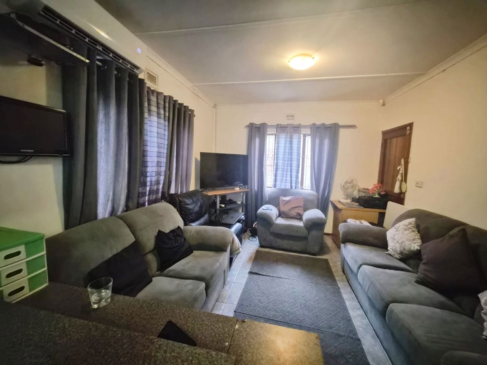 House for sale in Verulam - 1ND1718201 House for sale in Verulam - 1ND1718201