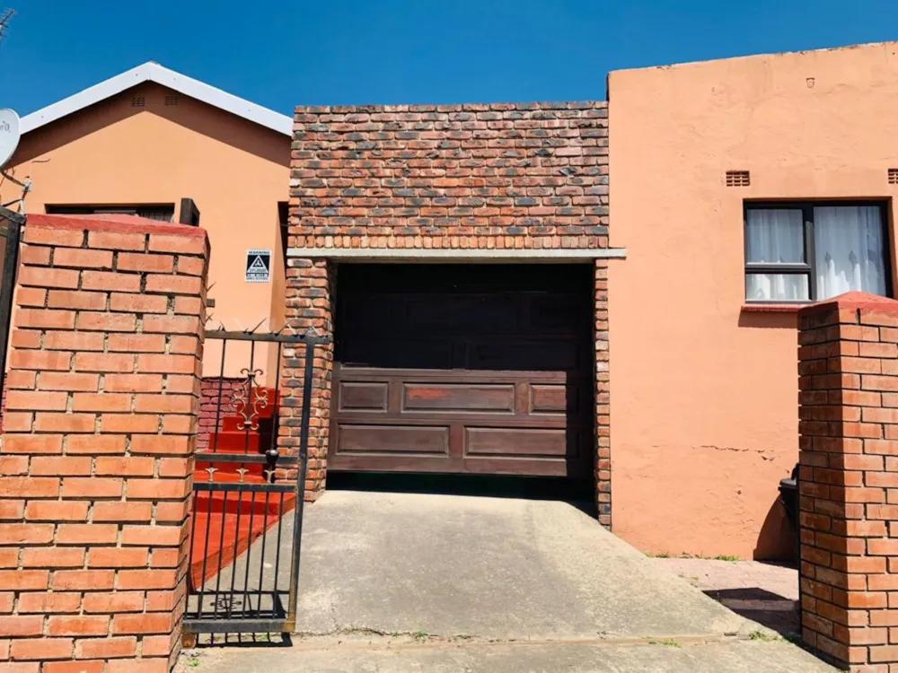 House for sale in King Williams Town (Qonce) - 1MH1717887 House for sale in King Williams Town (Qonce) - 1MH1717887