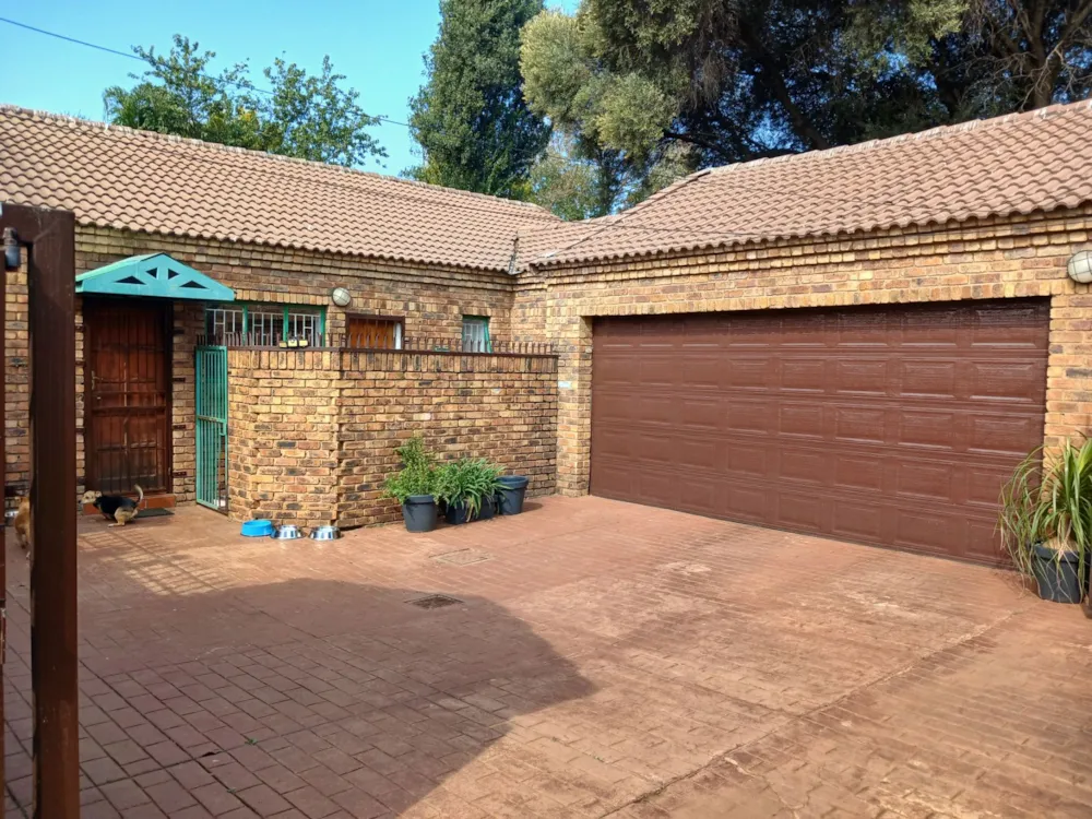 House to rent in Gauteng - PTL1717889