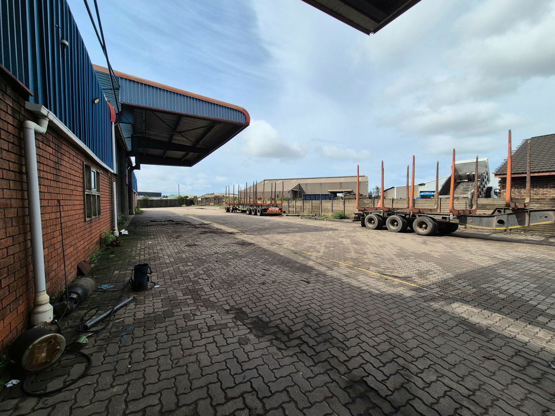 Commercial industrial property to rent in Alton - 1RY1717891