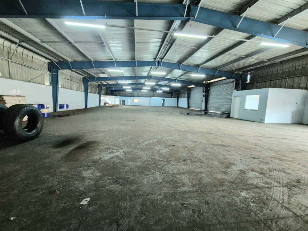 Commercial industrial property to rent in Alton - 1RY1717894