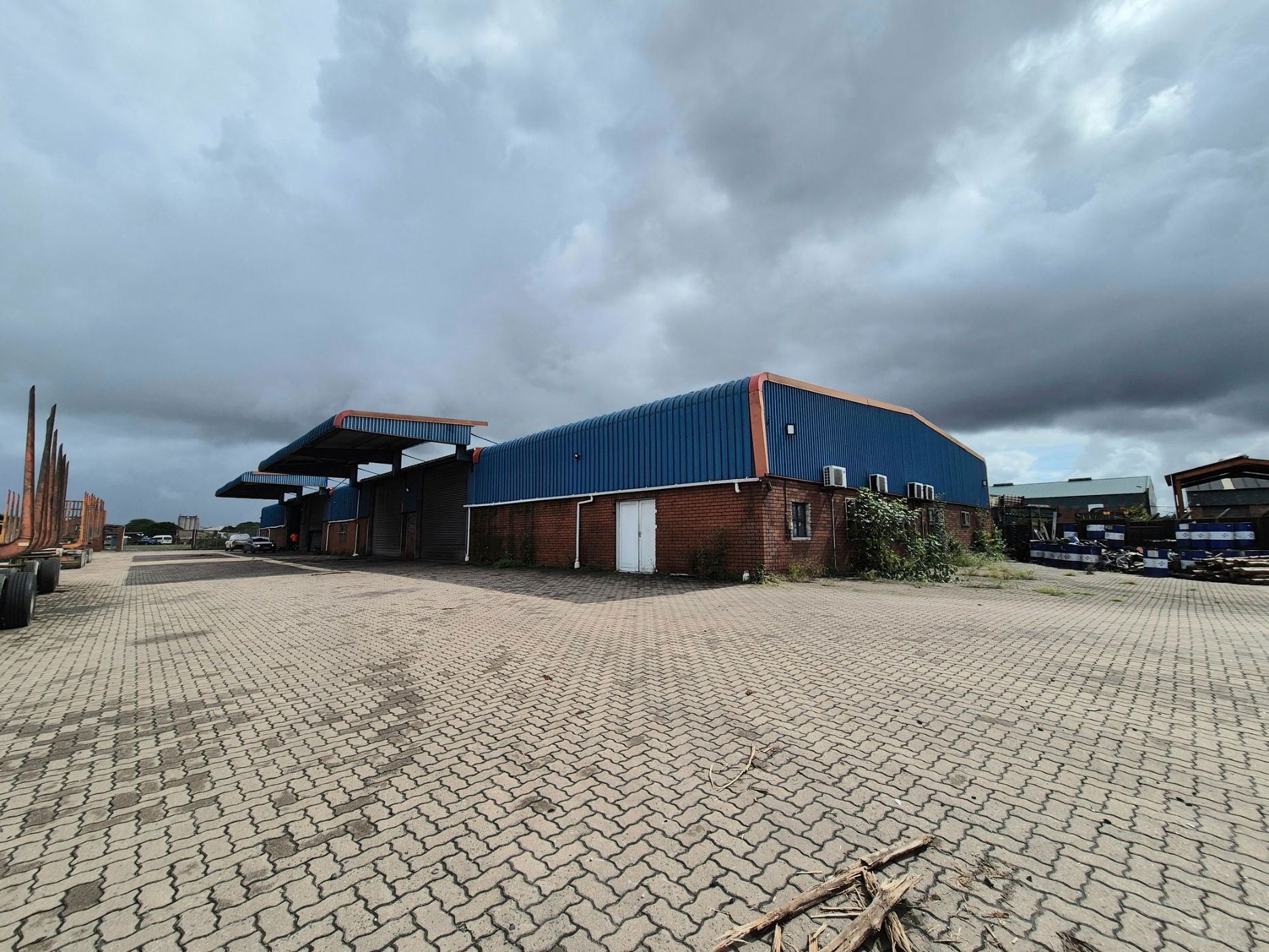 Commercial industrial property to rent in Alton - 1RY1717894