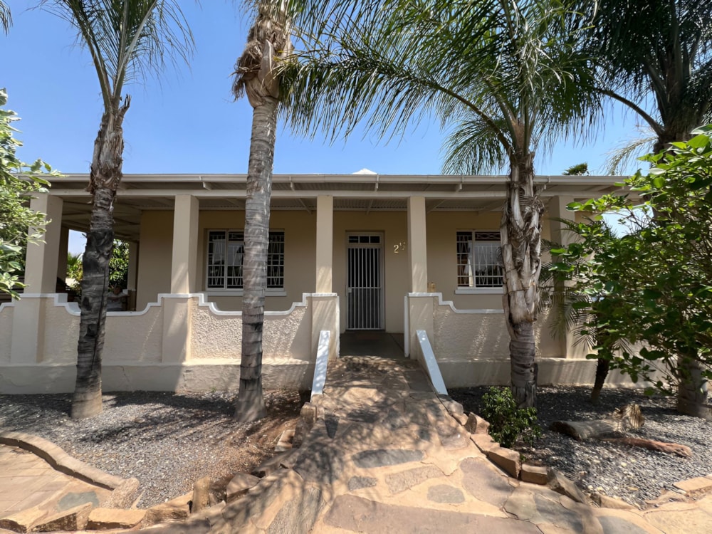 House for sale in Upington Centre - 1KAH1717921