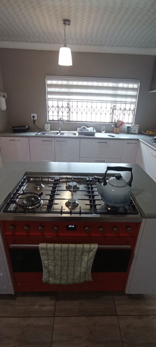 House to rent in Parkrand - ENL1717965 House to rent in Parkrand - ENL1717965